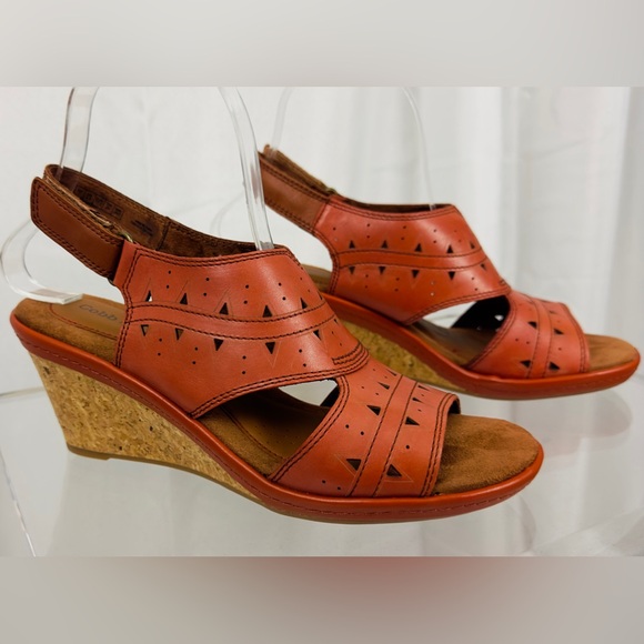 COBB HILL - Janna Perf Sling Back Cork Wedge Sandal Russet Color    US 7… - Picture 6 of 11